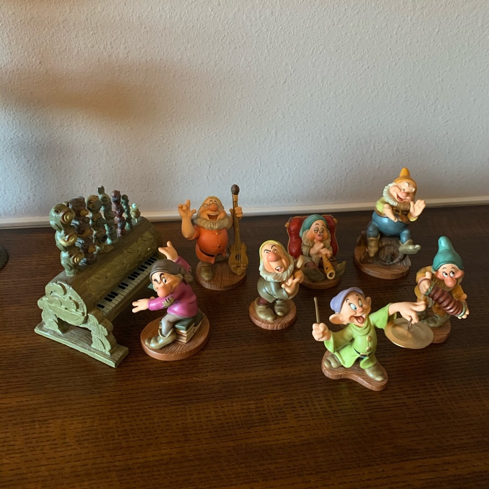 🎉HP🎊 90’s Disney’s Snow White & the Seven Dwarfs